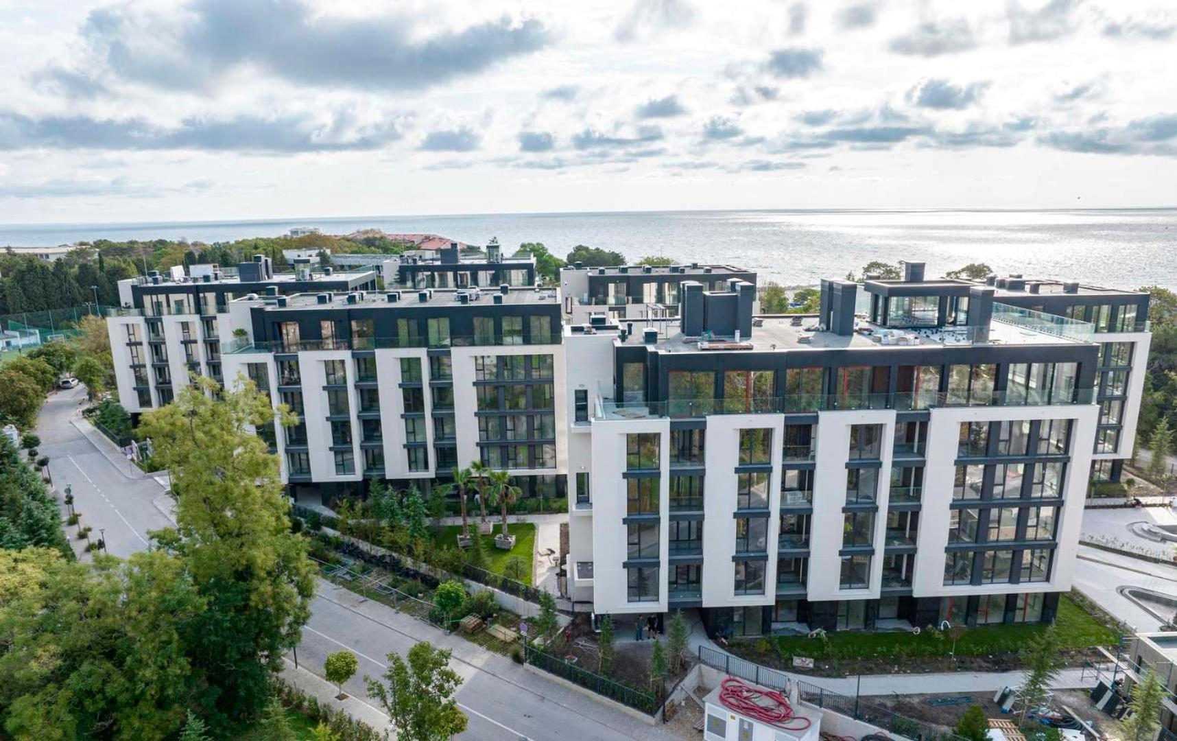 סנט קונסטנטין והלנה Sea Flats With Parking And Pool In Azur Residence מראה חיצוני תמונה