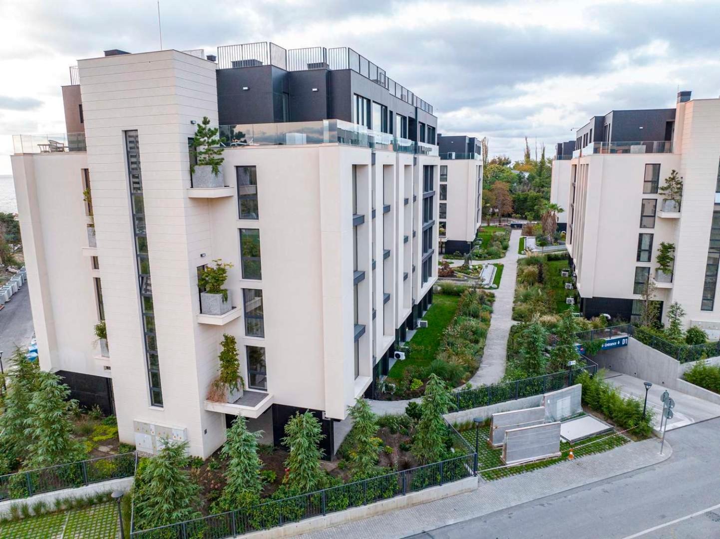 סנט קונסטנטין והלנה Sea Flats With Parking And Pool In Azur Residence מראה חיצוני תמונה